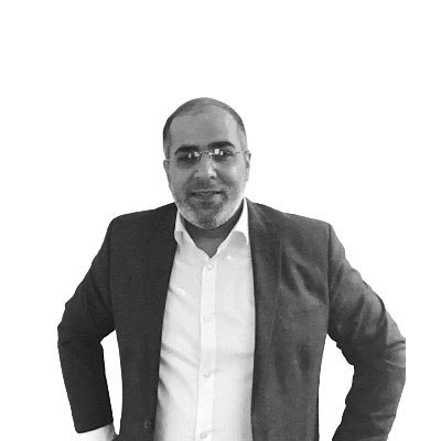 Portrait of Kamal Sehgal, CEO of TrueSubstance.